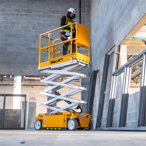 รถยกแบบกรรไกรดีเซลที่ผ่านการรับรอง CE