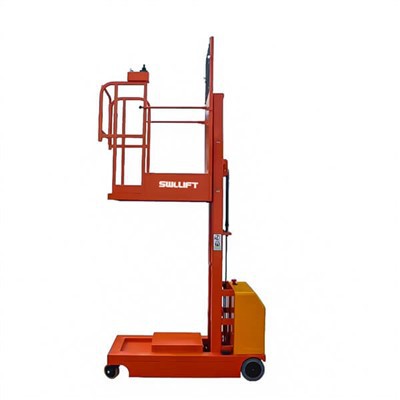 พนักงานขับรถหยิบสินค้า